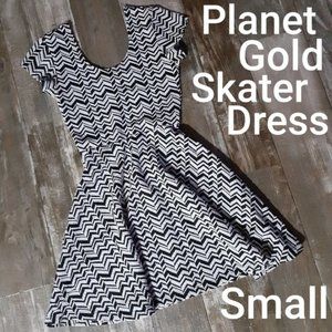 Macy's Planet Gold Fit & Flare Black & White ZigZag Dress